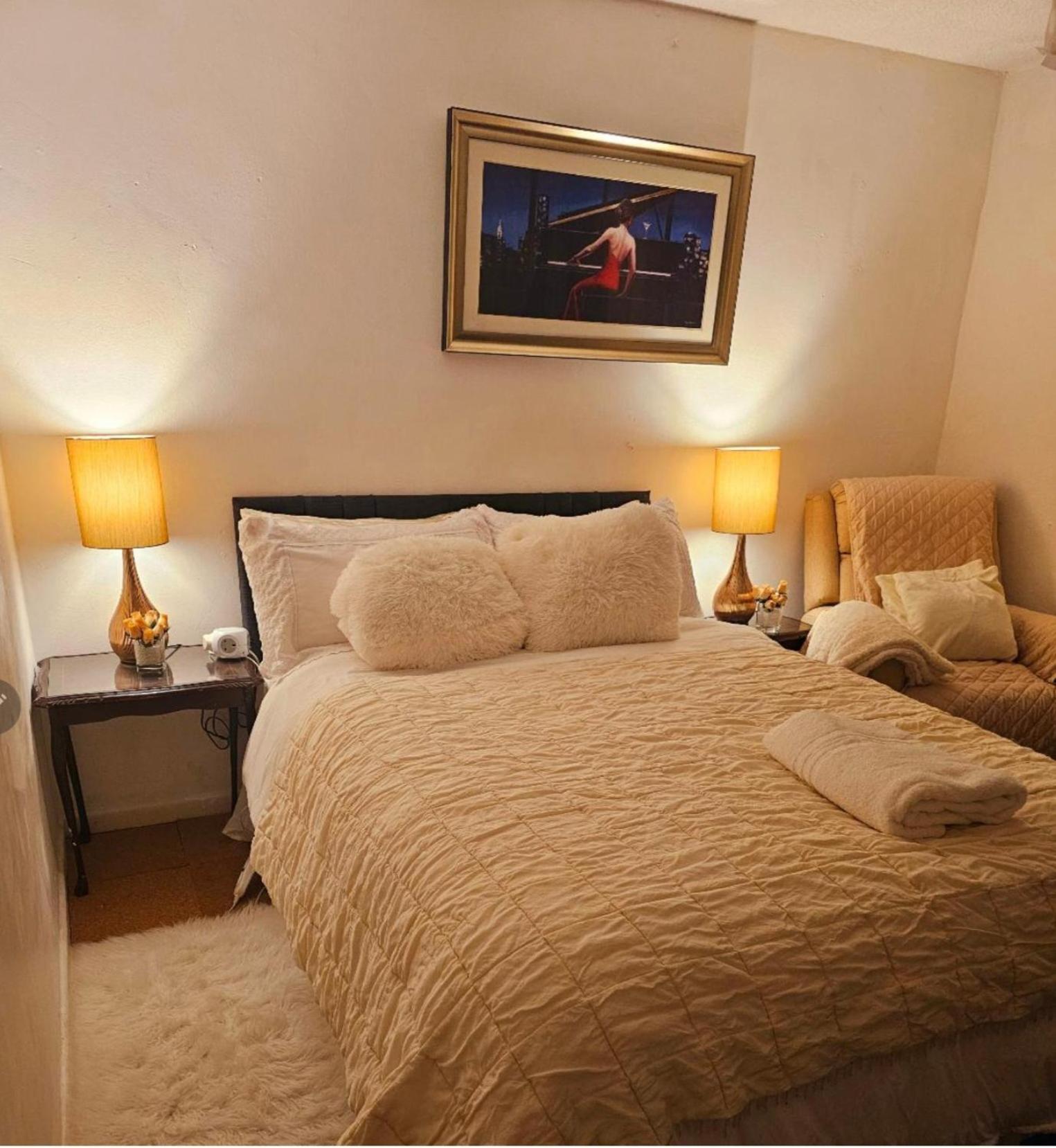 Cuisinease Apartment Олертън Екстериор снимка